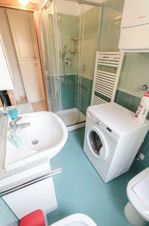 Petroni Apartment Bologna Exteriör bild