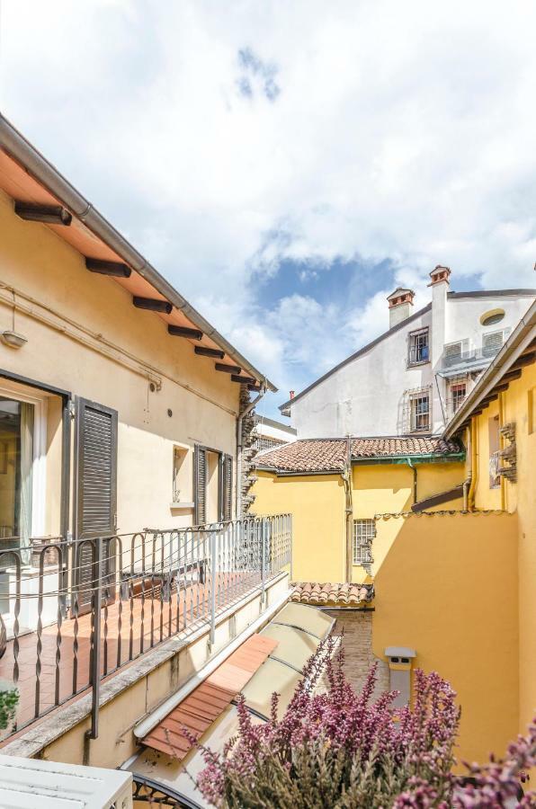 Petroni Apartment Bologna Exteriör bild
